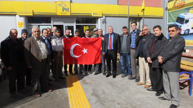 Şehit ailelerinden Cizre'deki güvenlik güçlerine hediye