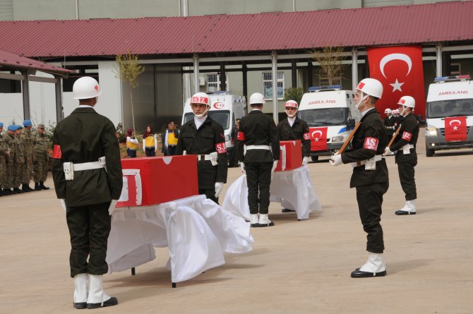 Mardin'de şehitler için askeri tören