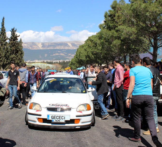 Modifiye tutkunları Kahramanmaraş'ta buluştu