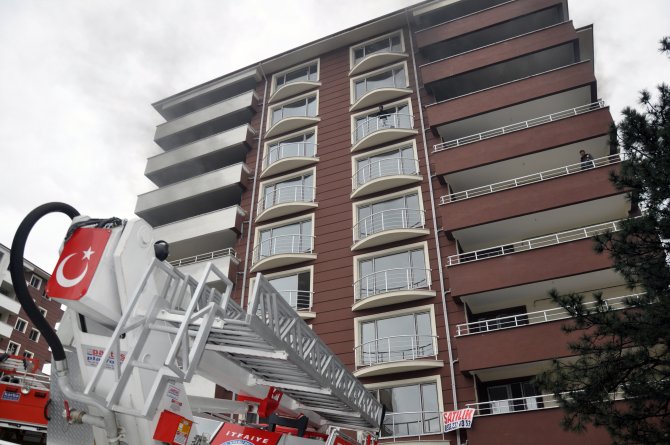 Zonguldak'ta yapımı süren apartmanda yangın