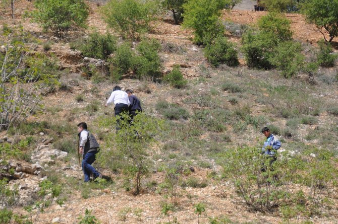 Bulduğu meteor taşını satıp okuluna müze yaptırmak istiyor