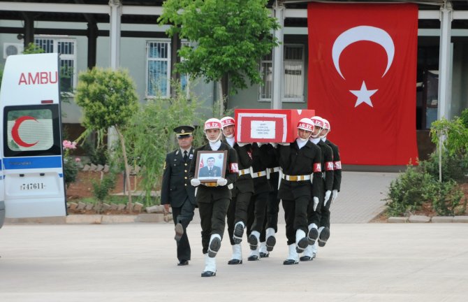 Mardin'de şehit asker için tören