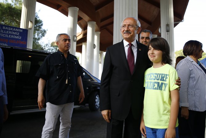 CHP Genel Başkanı Kılıçdaroğlu, Antalya'ya geldi