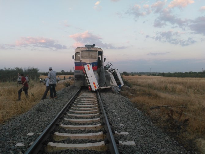 Konya'da hemzemin geçitte kaza: 2 ölü, 4 yaralı