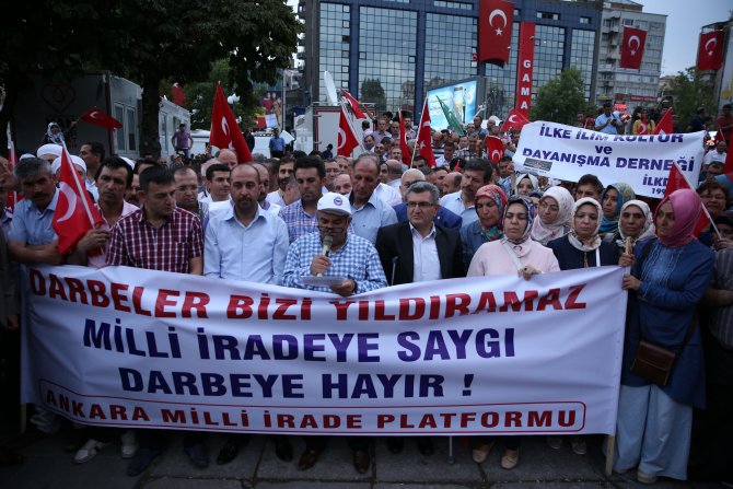 FETÖ'nün darbe girişimi Ankara'da protesto edildi