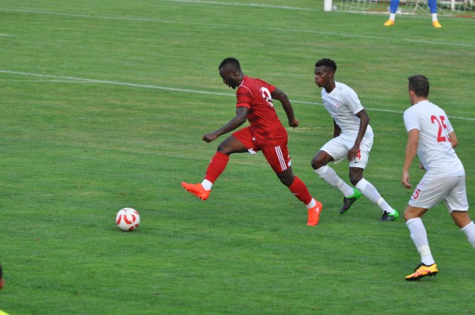 Futbol: Hazırlık maçı