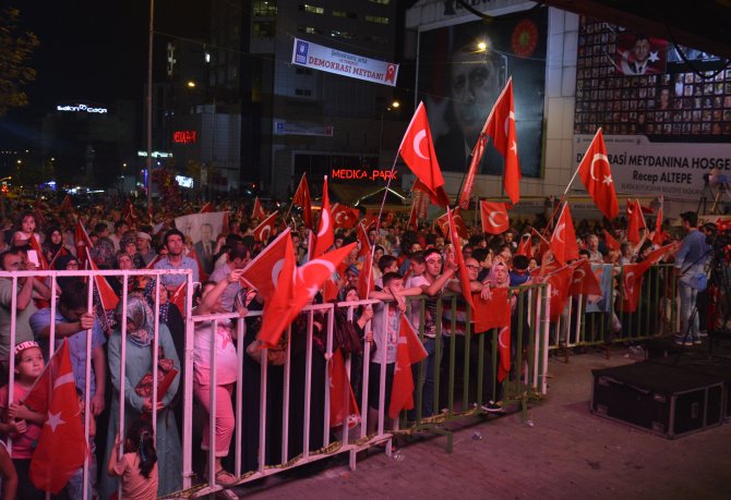 FETÖ'nün darbe girişimine tepkiler