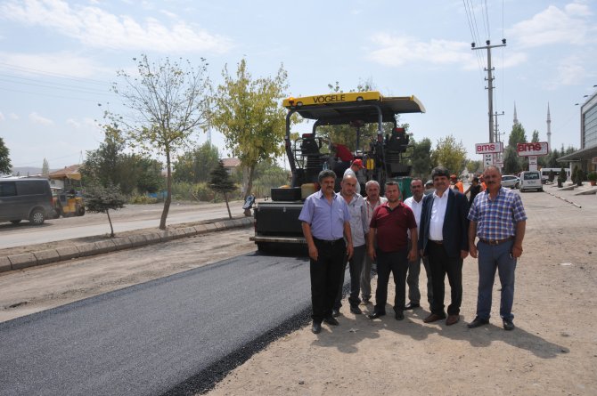 Bahşılı'da yol yapımı çalışmaları