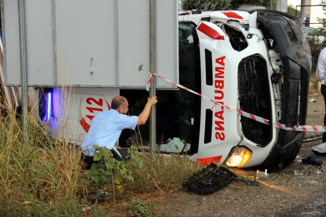 Tekirdağ'da ambulansın devrilmesi