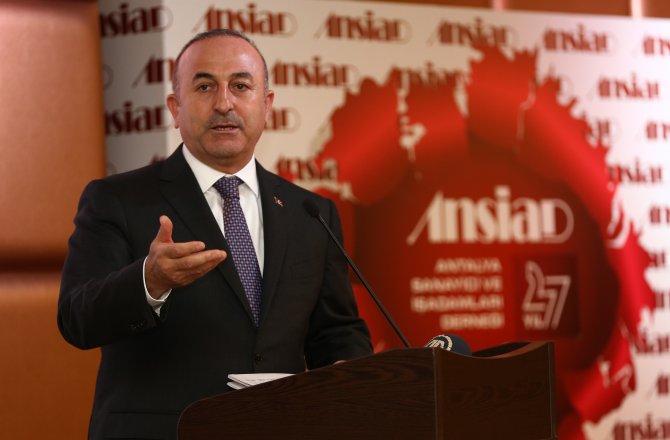 "Hollandanın maslahatgüzarını kulağından tutup hücreye atardık"