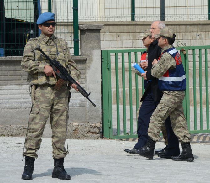 "Partigöç'e evrakın mahiyetini sordum, telefonu yüzüme kapattı"