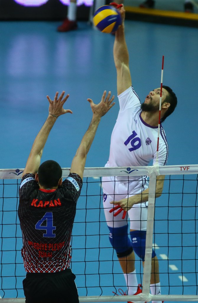 Voleybol: Efeler Ligi baraj etabı