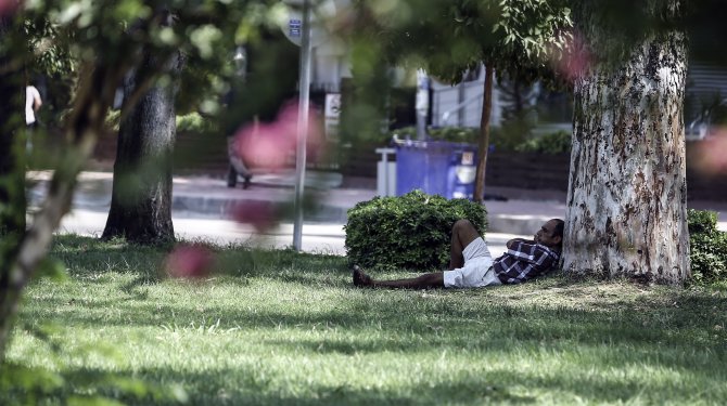 Çukurova'da sıcak hava bunaltıyor