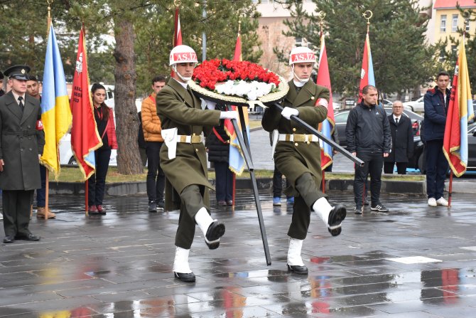 Büyük Önder Atatürk'ü anıyoruz