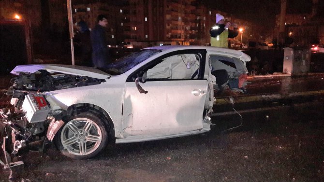 Şanlıurfa'da trafik kazası: 1 ölü, 2 yaralı