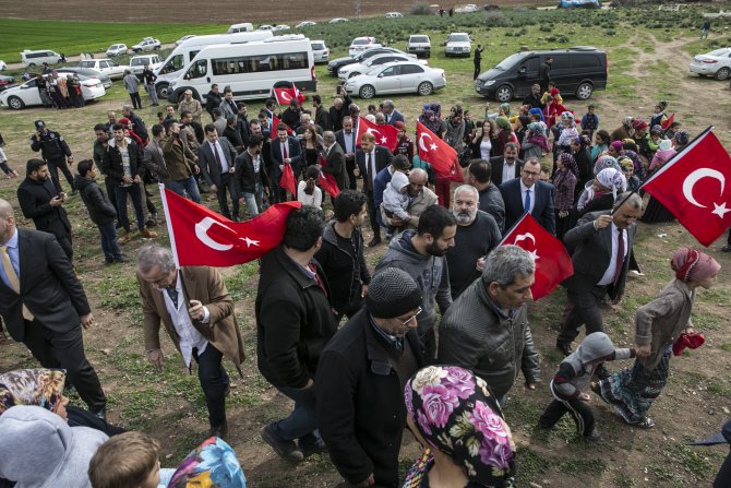 Sanatçılar Mehmetçik'e destek için Hatay'da