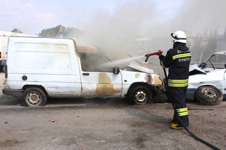 Eskişehir itfaiyesi 2018'de bin 500 yangına müdahale etti