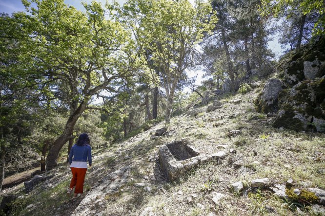 GÜNCELLEME - Antalya'da kaçak kazı sırasında patlama: 1 ölü, 1 yaralı