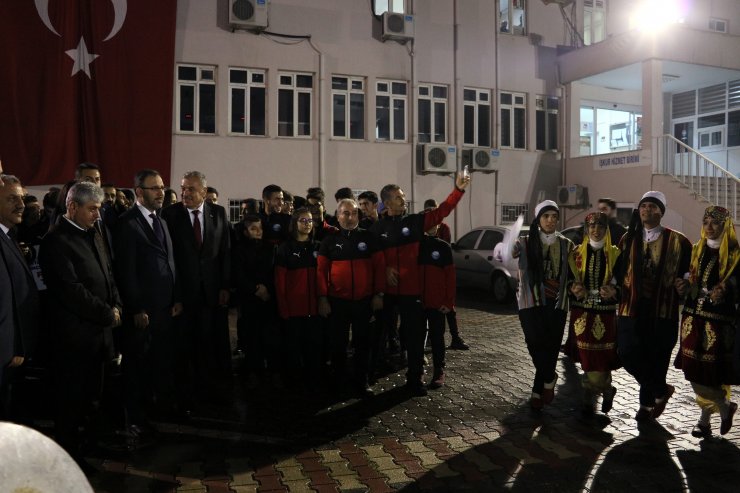 Bakan Kasapoğlu'ndan AK Parti Hatay İl Başkanlığına ziyaret