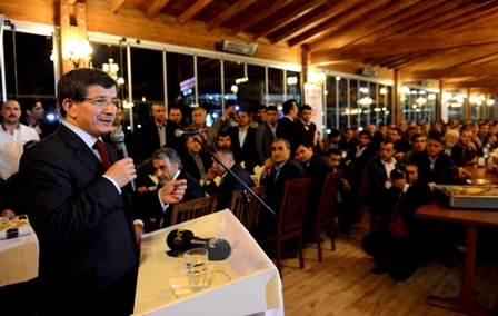 davutoglu-agrali.jpg